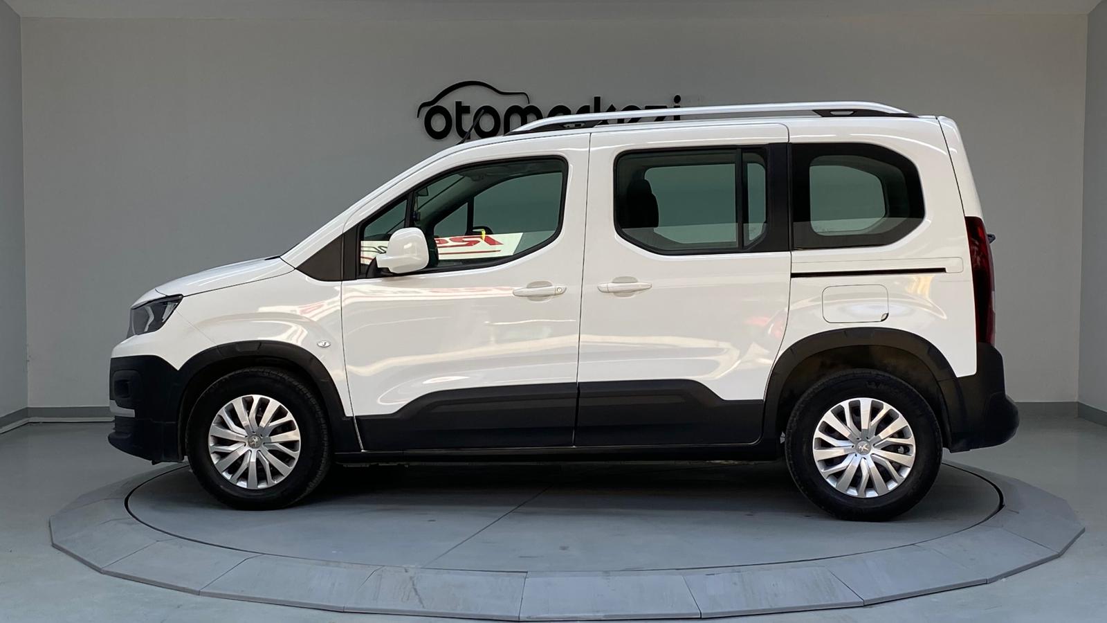 PEUGEOT RIFTER 21